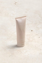 Load image into Gallery viewer, Vani-T Bronzing Custard Gradual Tan 200ML