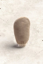 Load image into Gallery viewer, Vani-T Bronzing Mitt Self Tan Applicator 1 PK