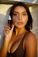 Load image into Gallery viewer, Vani-T Glow+ Self Tan Drops 30ML
