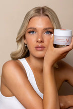 Load image into Gallery viewer, Vani-T Wonder Balm Melting Cleanser 80G
